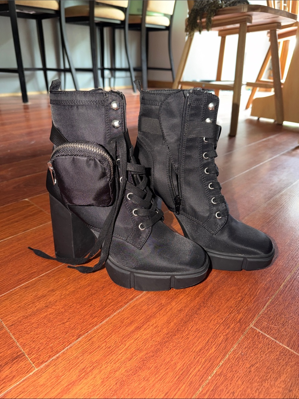 Steve Madden Black Lace-Up Platform Ankle Boots with Side Pocket